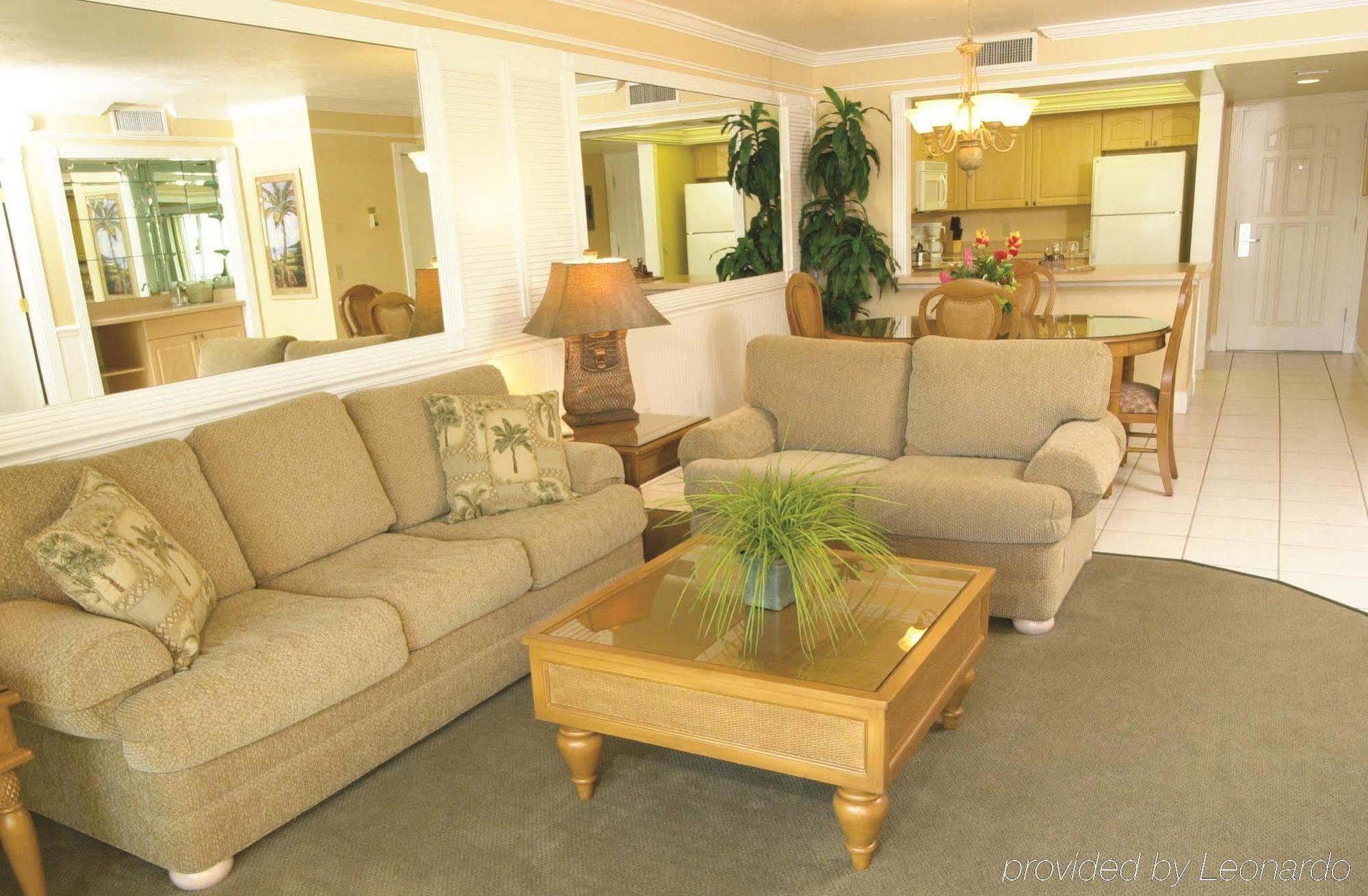 Отель Hilton Vacation Club Charter Club Naples Bay Экстерьер фото